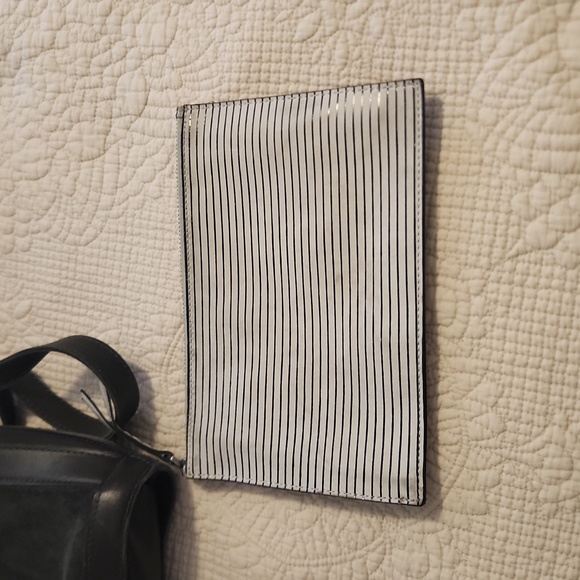 Madewell grey Leather and suede cross body With handles. - Picture 3 of 3